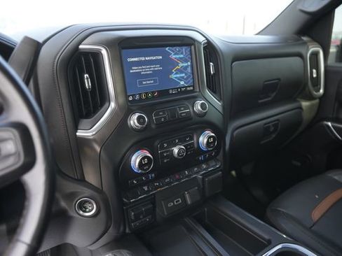 Used 2022 GMC Sierra 3500 AT4 image 25
