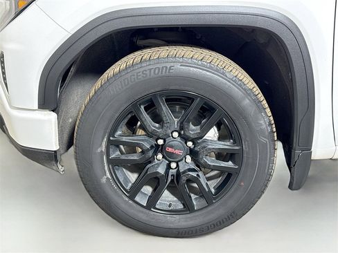 Used 2022 GMC Sierra 1500 Elevation image 29