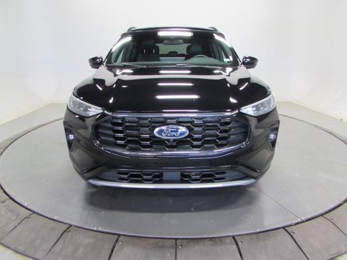 Used 2024 Ford Escape ST-Line Select w/ Tech Pack #2 AWD/4WD image 2