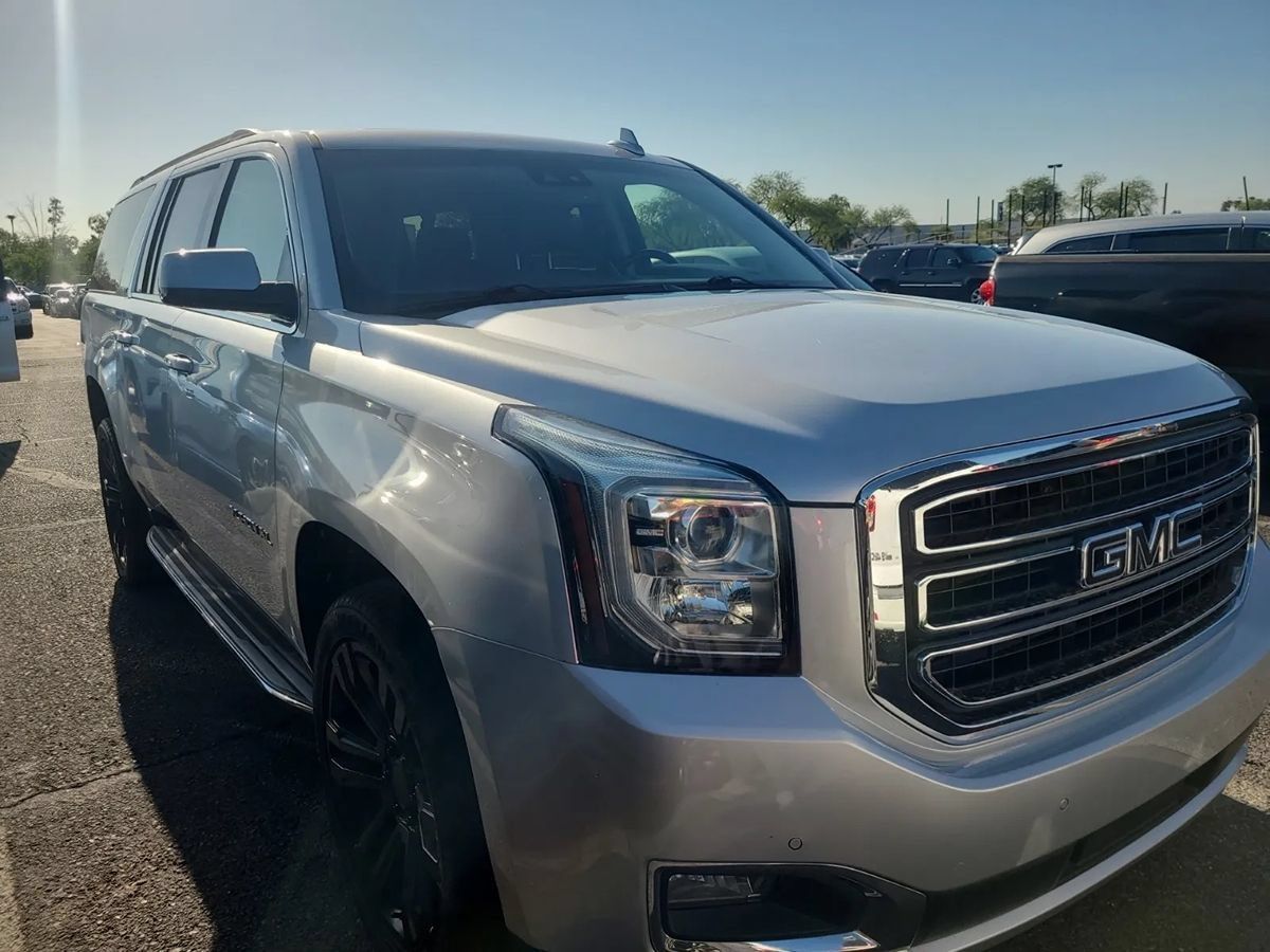 Used 2019 GMC Yukon XL SLT w/ Open Road Package RWD image 5
