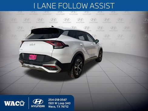 Used 2024 Kia Sportage EX image 11