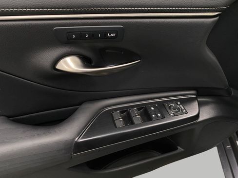 Certified 2021 Lexus ES 350 w/ Accessory Package FWD image 30