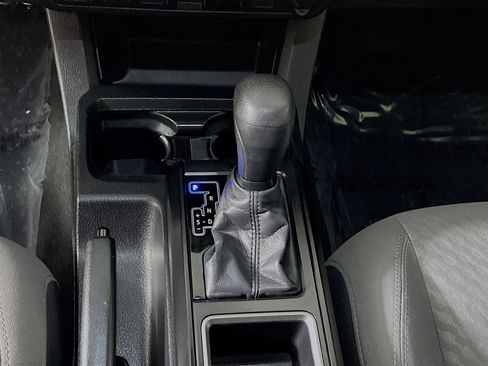 Used 2021 Toyota Tacoma SR w/ SR Convenience Package image 22