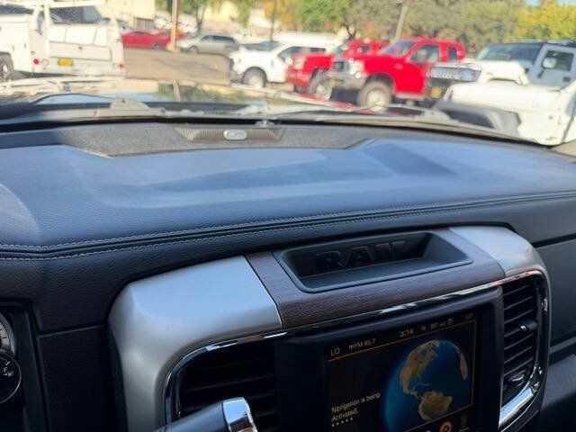 Used 2014 RAM 2500 Laramie w/ Convenience Group AWD/4WD image 55