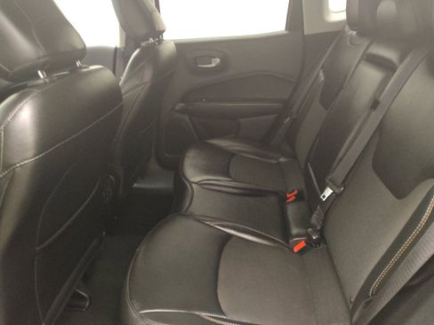 Used 2021 Jeep Compass Latitude w/ Convenience Group AWD/4WD image 18