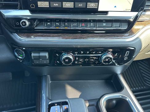 New 2026 GMC Sierra 1500 Elevation image 26