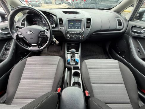 Used 2018 Kia Forte S FWD image 15