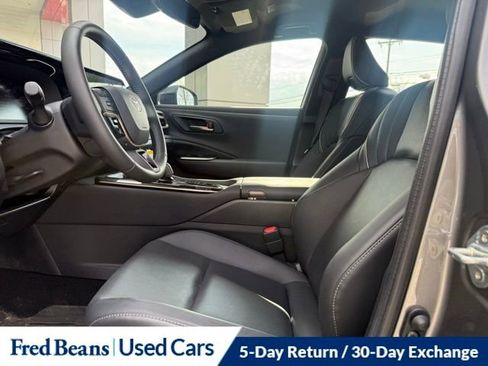 Used 2026 Toyota Crown image 17