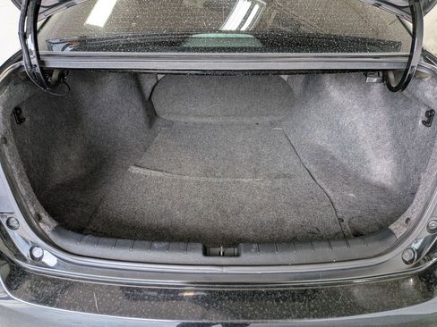 Used 2017 Honda Accord LX image 29