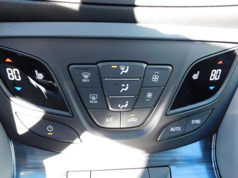 Used 2020 Buick Envision Premium image 28