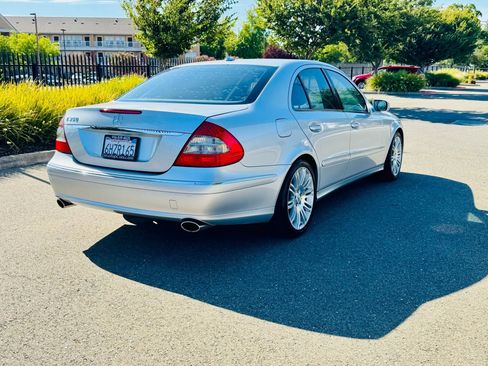 Used 2007 Mercedes-Benz E 350 Sedan image 45