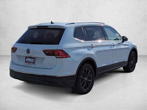 Used 2024 Volkswagen Tiguan SE image 5