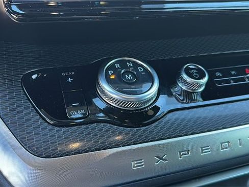 New 2025 Ford Expedition Max Platinum w/ Stealth Performance Package image 29