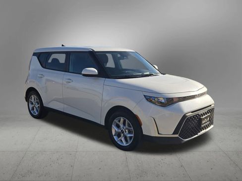 Certified 2024 Kia Soul LX w/ Option Group 015 image 8