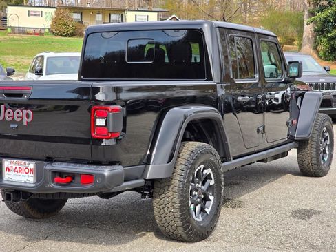 New 2026 Jeep Gladiator Rubicon image 40