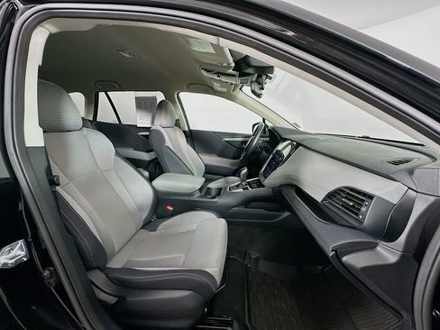 Used 2024 Subaru Outback Premium image 29