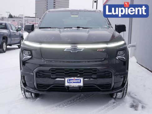 Used 2024 Chevrolet Silverado EV RST image 10