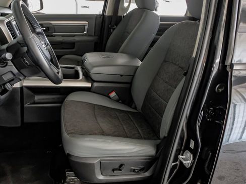 Used 2018 RAM 1500 Big Horn AWD/4WD image 28