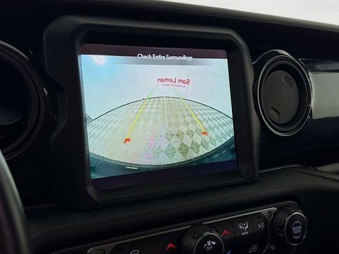 Used 2022 Jeep Wrangler Unlimited Sport image 14