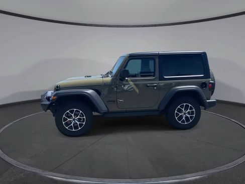 Used 2025 Jeep Wrangler Sport AWD/4WD image 6