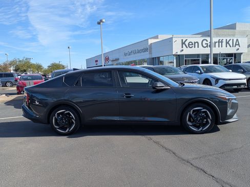 Certified 2025 Kia K4 EX image 6