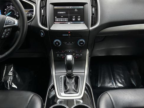 Used 2015 Ford Edge SEL w/ Equipment Group 201A image 26