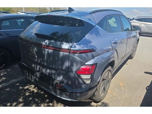 Used 2024 Hyundai Kona Limited image 3