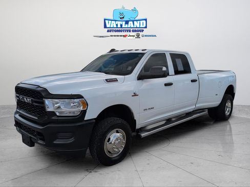 Used 2022 RAM 3500 Tradesman image 1