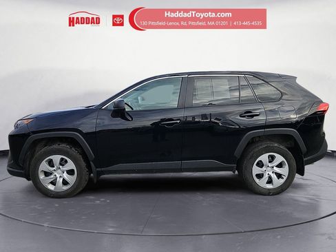 Certified 2022 Toyota RAV4 LE image 2