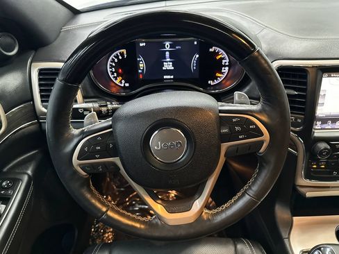 Used 2014 Jeep Grand Cherokee Overland RWD image 27