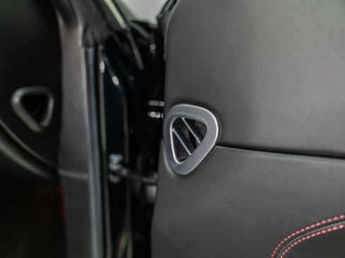 Used 2015 Bentley Continental GT image 73