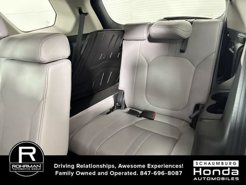 Used 2025 Honda Pilot EX-L image 24