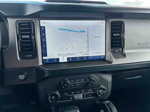 Used 2023 Ford Bronco Outer Banks AWD/4WD image 30