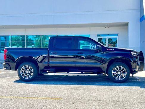 Used 2021 Chevrolet Silverado 1500 RST image 3
