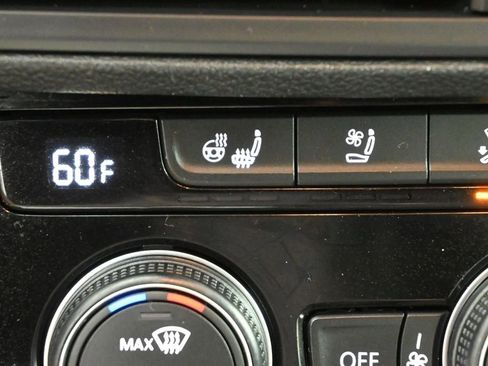 Used 2019 Volkswagen Jetta SEL Premium FWD image 13
