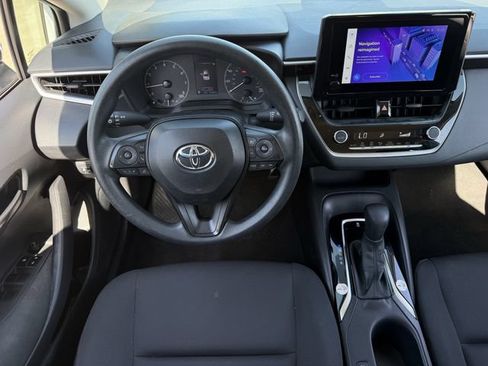 Used 2024 Toyota Corolla LE FWD image 11