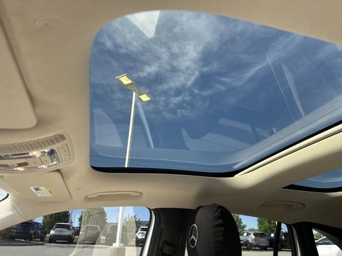 Used 2022 Mercedes-Benz GLA 250 image 13