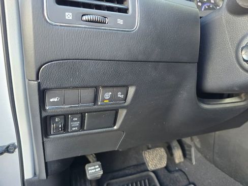 Used 2016 INFINITI QX80 Luxe w/ 22" Wheel Package image 12