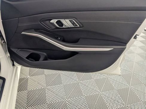 Used 2019 BMW 330i Sedan w/ Convenience Package RWD image 35