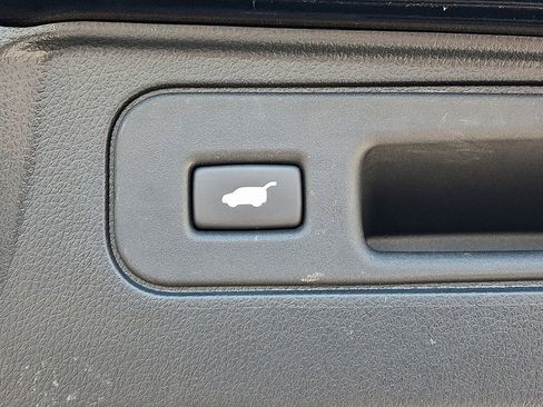 Used 2023 Honda Passport EX-L image 32