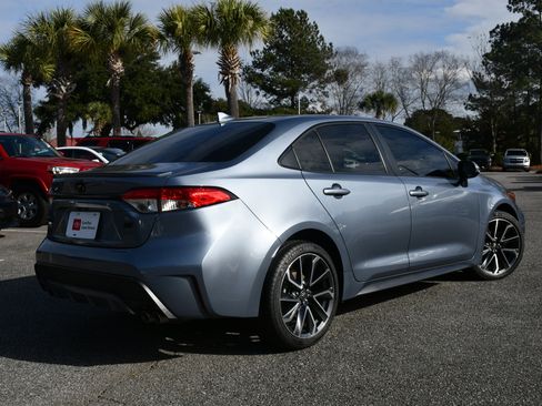 Certified 2022 Toyota Corolla SE image 3