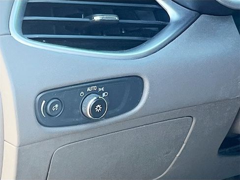 Used 2020 Chevrolet Malibu LS w/ Driver Confidence Package II image 10