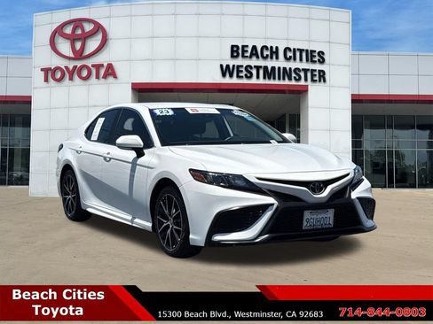 Certified 2023 Toyota Camry SE w/ Convenience Package FWD image 1