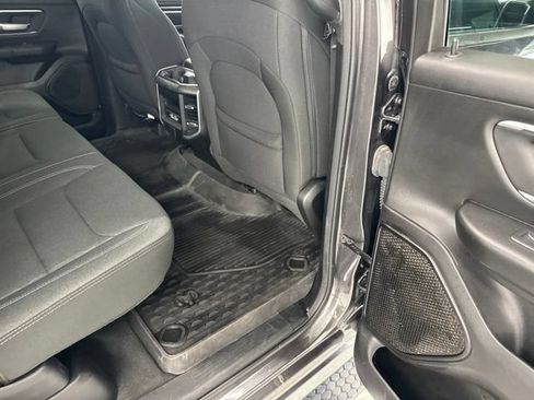 Used 2023 RAM 1500 Big Horn AWD/4WD image 28