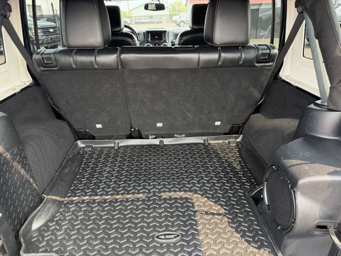 Used 2013 Jeep Wrangler Unlimited Rubicon w/ Dual Top Group AWD/4WD image 24