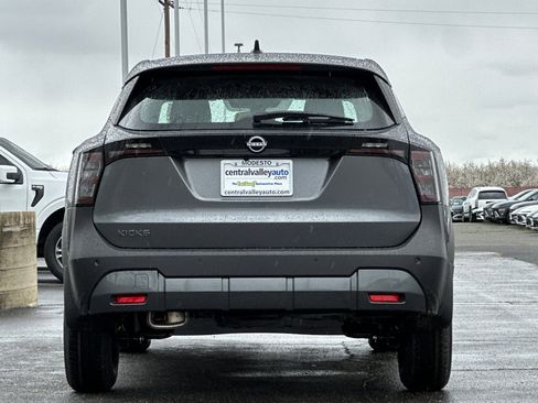 New 2026 Nissan Kicks S image 5
