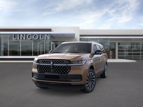 New 2026 Lincoln Navigator L Black Label AWD/4WD image 2