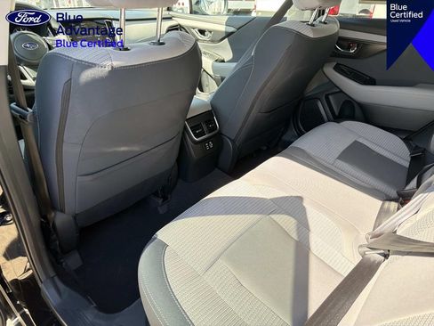 Used 2025 Subaru Outback Premium AWD/4WD image 12