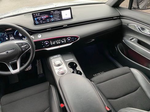 Used 2025 Genesis GV70 2.5T w/ Sport Prestige Package image 34