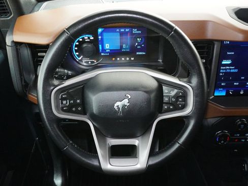 Used 2024 Ford Bronco Outer Banks AWD/4WD image 19